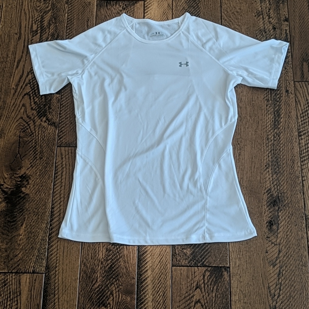 Under Armor White Running shirt Size M